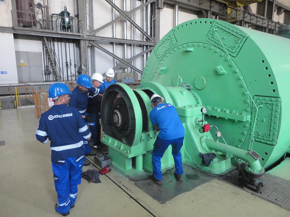 Kraftwerk Yatağan - 210 MW Große Wartung von Dampfturbine und Generator mit ALSTOM